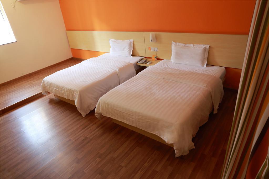 Hotel 7Days Inn Shanghai Railway Station